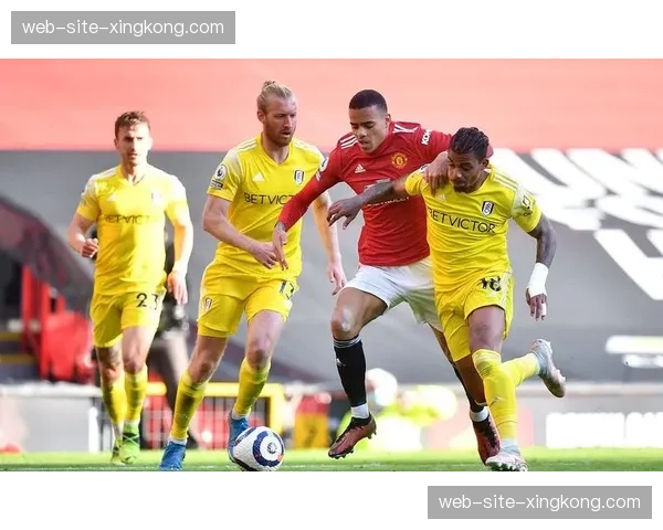 富勒姆伊沃比中场覆盖出色 攻防转换环节贡献关键